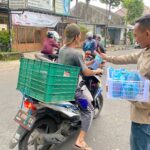 Berbagi Takjil di Bulan Ramadhan
