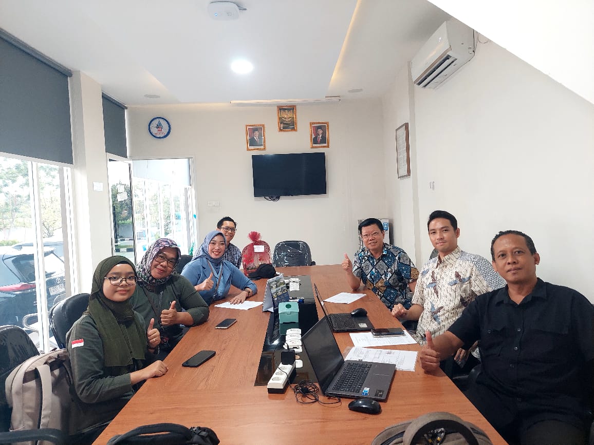 Penandatanganan kontrak pengurusan PBG dan SLF PT Semen Grobogan di Kabupaten Grobogan